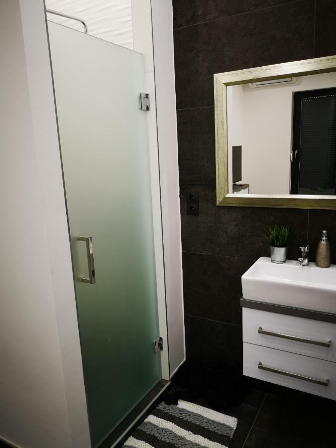 Luxory Minimal House *